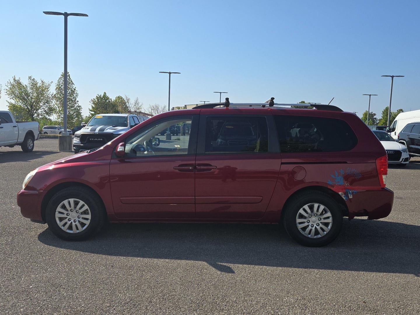 2012 Kia Sedona LX