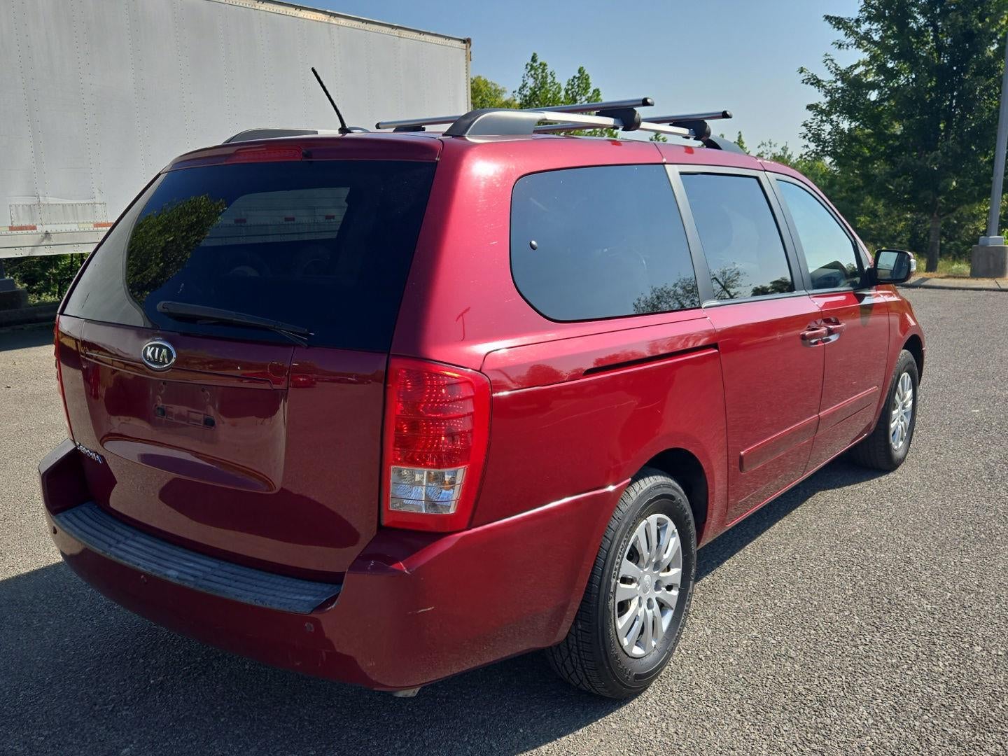 2012 Kia Sedona LX