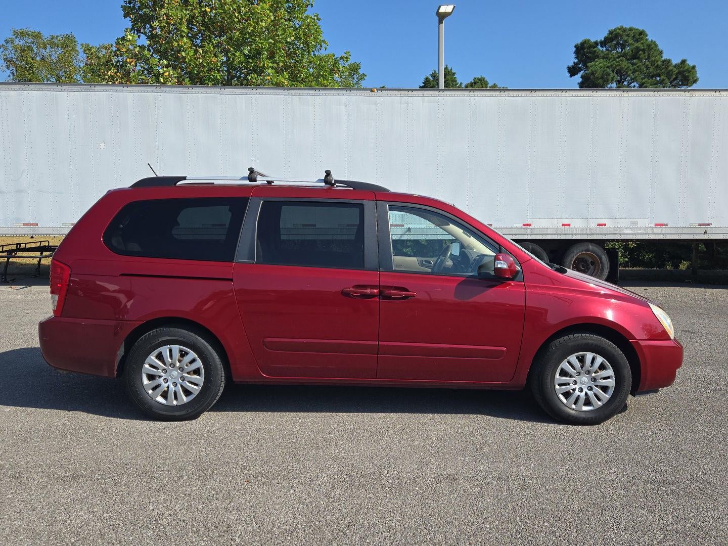2012 Kia Sedona LX