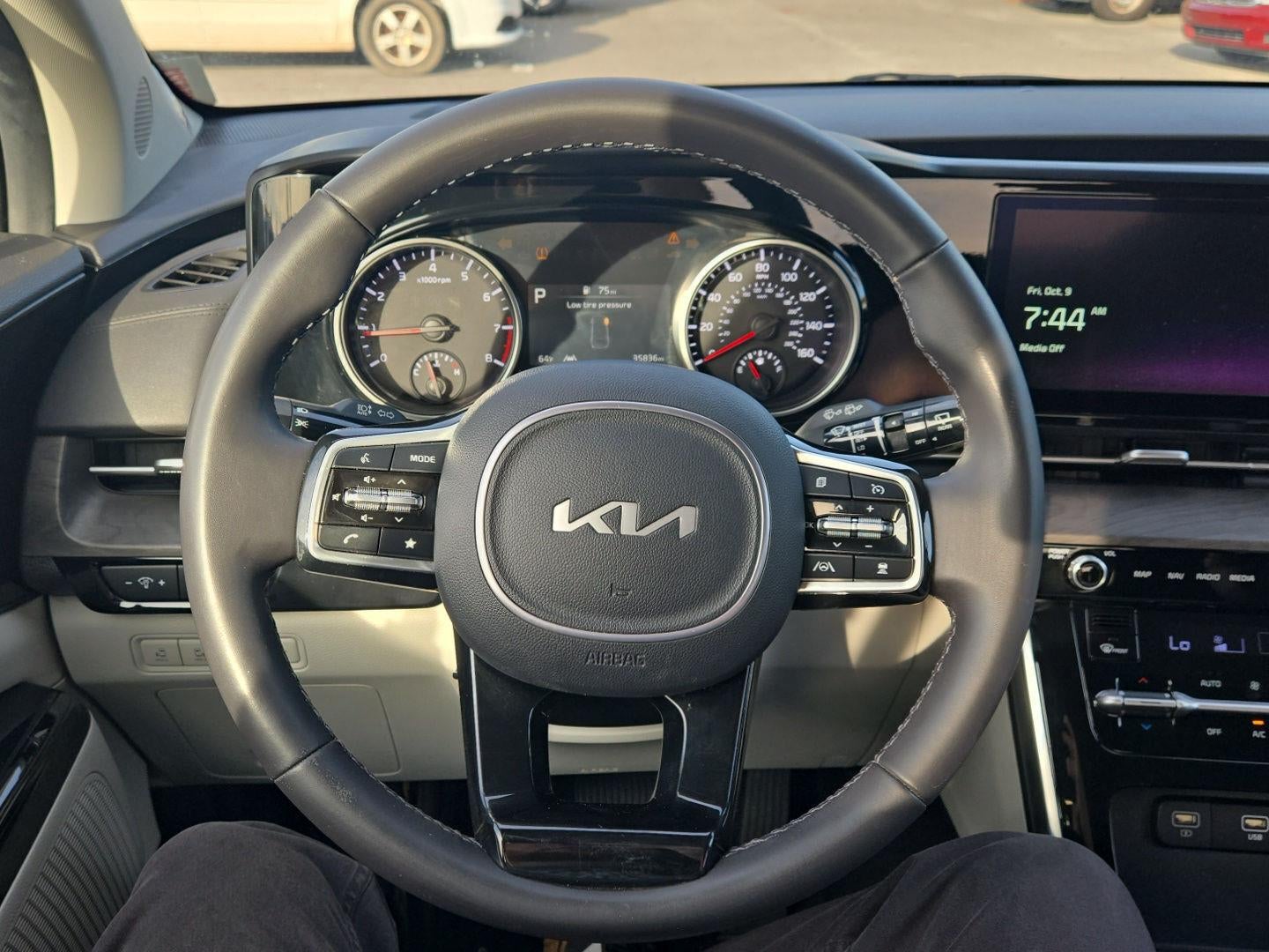 2024 Kia Carnival MPV EX