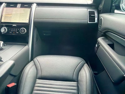 2022 Land Rover Discovery P300 S R-Dynamic