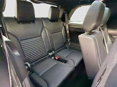 2022 Land Rover Discovery P300 S R-Dynamic