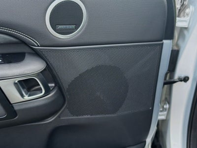 2022 Land Rover Discovery P300 S R-Dynamic