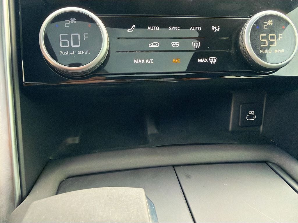 2022 Land Rover Discovery P300 S R-Dynamic