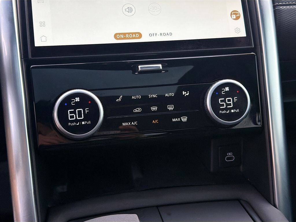 2022 Land Rover Discovery P300 S R-Dynamic