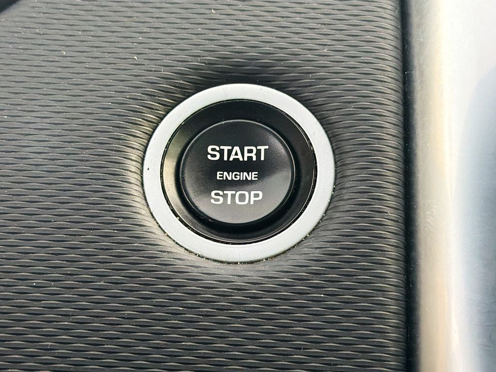 2022 Land Rover Discovery P300 S R-Dynamic