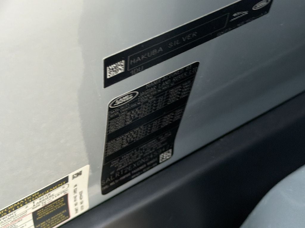 2022 Land Rover Discovery P300 S R-Dynamic