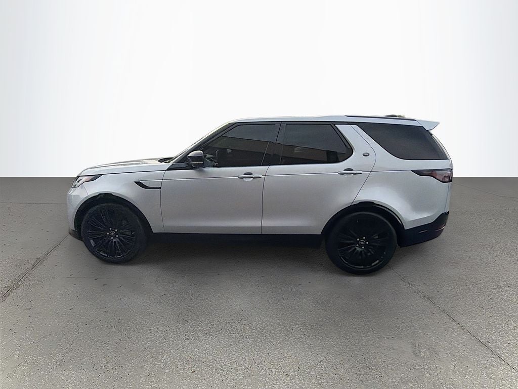 2022 Land Rover Discovery P300 S R-Dynamic