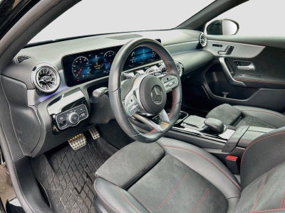 2022 Mercedes-Benz A 220 A 220