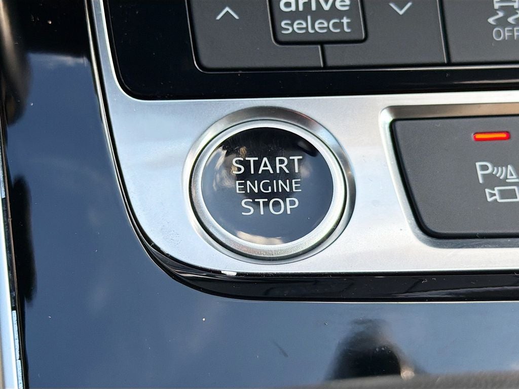 2023 Audi Q7 Premium 45 TFSI quattro Tiptronic