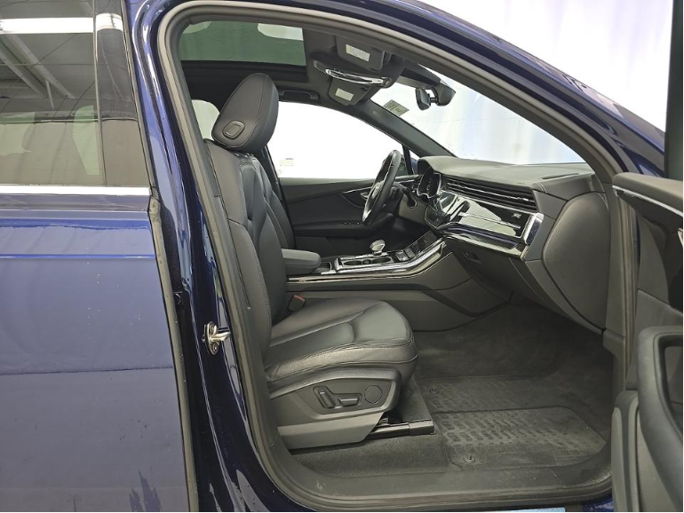 2023 Audi Q7 Premium 45 TFSI quattro Tiptronic