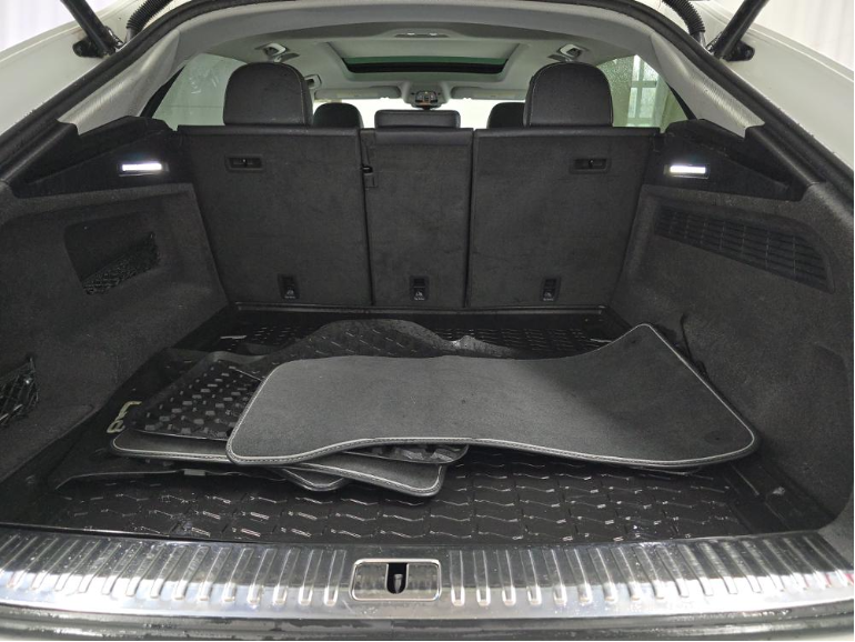 2023 Audi Q8 Premium 55 TFSI quattro Tiptronic