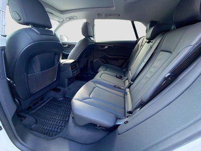 2023 Audi Q8 Premium 55 TFSI quattro Tiptronic