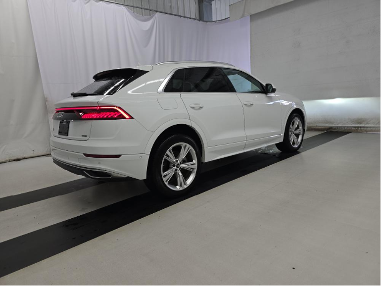 2023 Audi Q8 Premium 55 TFSI quattro Tiptronic