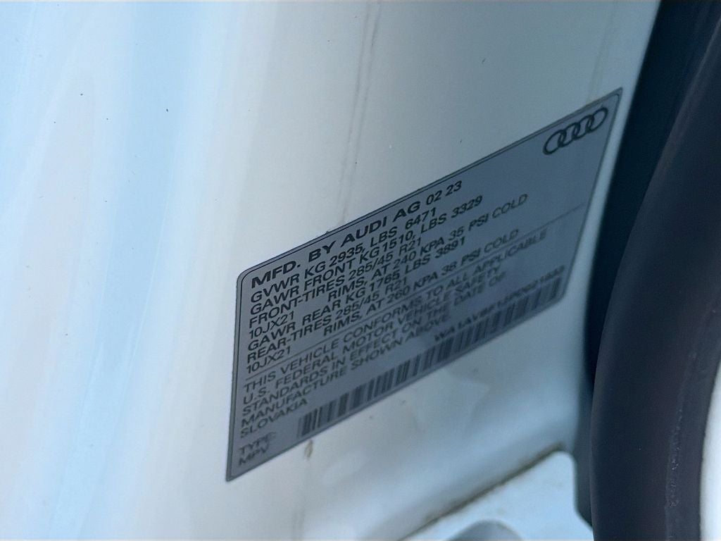 2023 Audi Q8 Premium 55 TFSI quattro Tiptronic