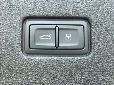 2022 Audi Q8 Premium 55 TFSI quattro Tiptronic