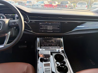 2022 Audi Q8 Premium 55 TFSI quattro Tiptronic