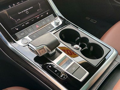 2022 Audi Q8 Premium 55 TFSI quattro Tiptronic