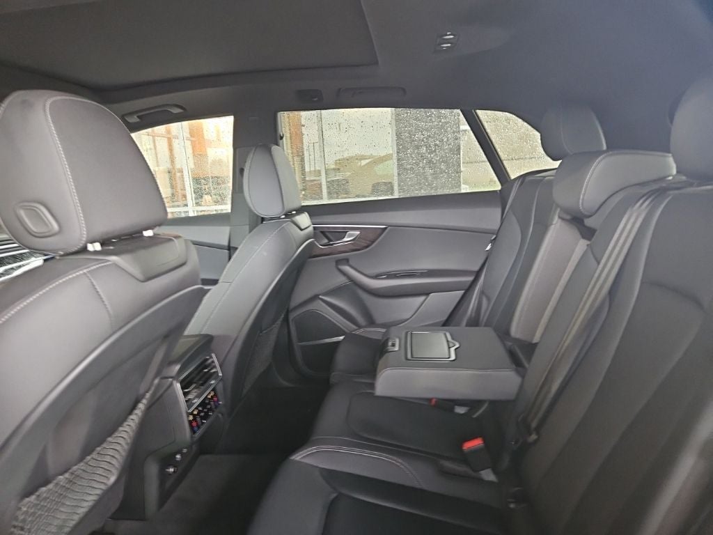 2021 Audi Q8 Premium Plus 55 TFSI quattro Tiptronic