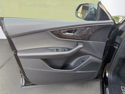 2021 Audi Q8 Premium Plus 55 TFSI quattro Tiptronic