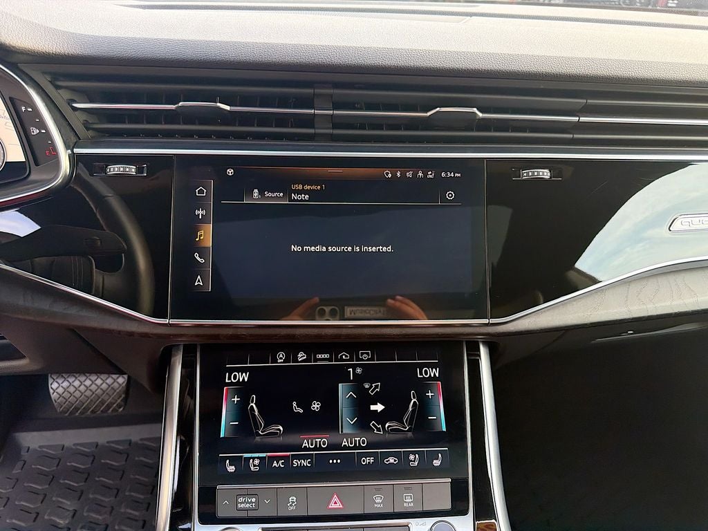 2021 Audi Q8 Premium Plus 55 TFSI quattro Tiptronic