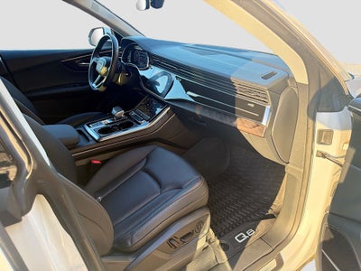 2022 Audi Q8 Premium Plus 55 TFSI quattro Tiptronic