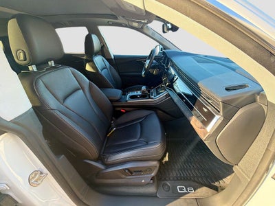 2022 Audi Q8 Premium Plus 55 TFSI quattro Tiptronic