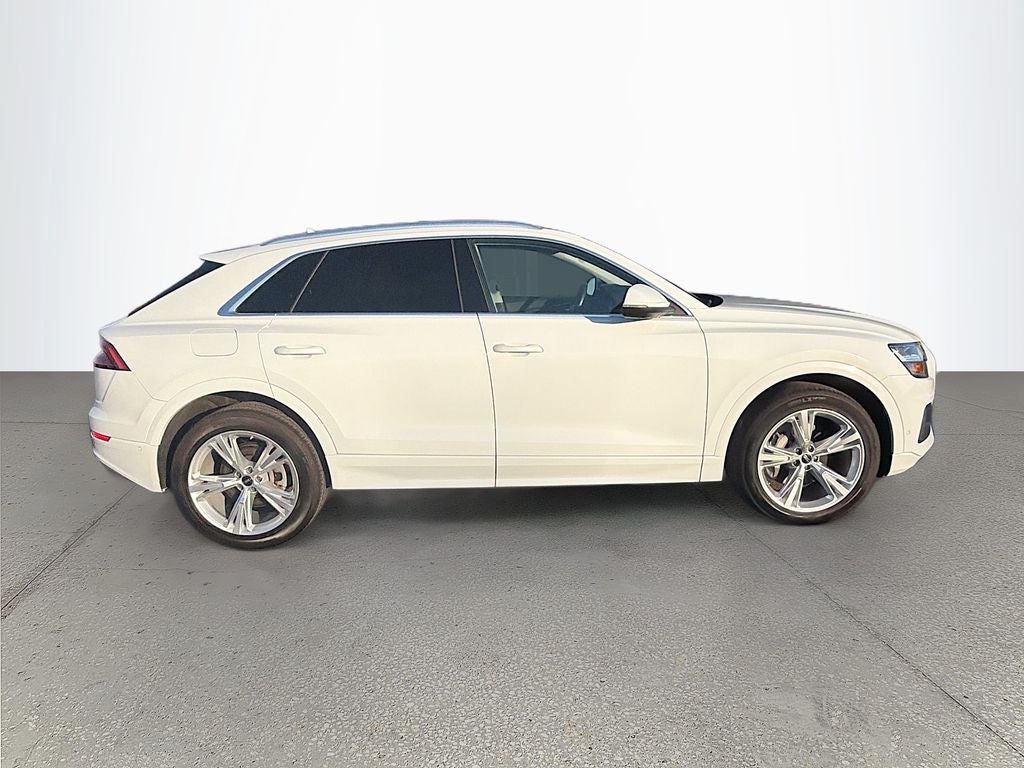 2022 Audi Q8 Premium Plus 55 TFSI quattro Tiptronic