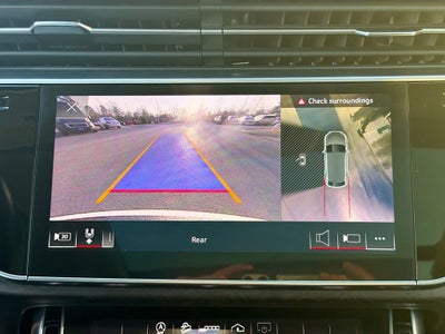 2022 Audi Q8 Premium Plus 55 TFSI quattro Tiptronic