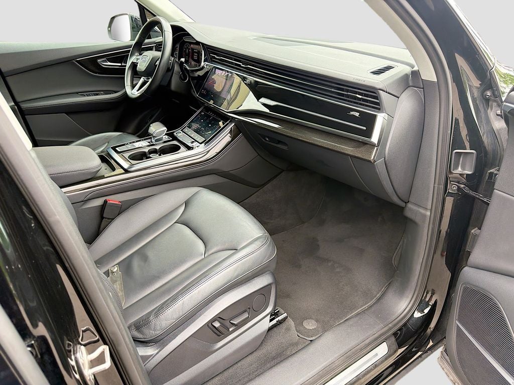 2024 Audi Q7 Premium Plus 55 TFSI quattro Tiptronic
