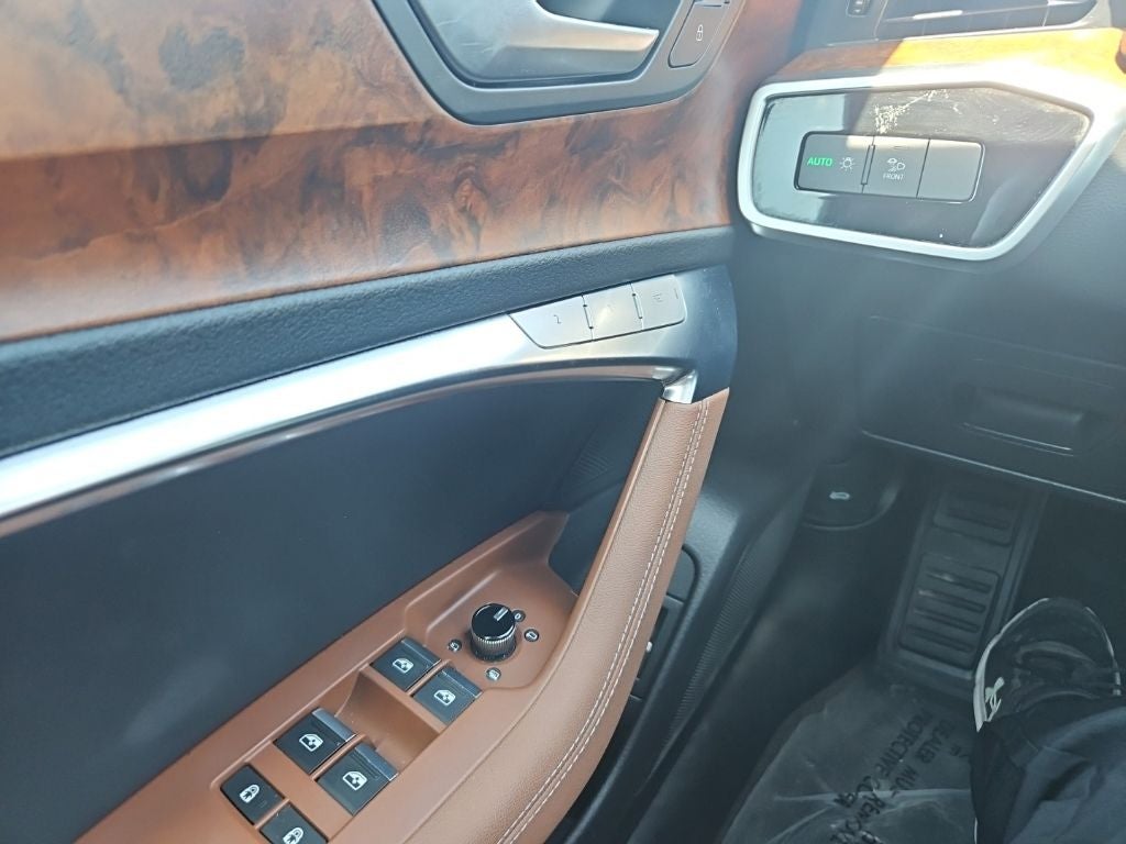 2023 Audi A6 Sedan Premium Plus 45 TFSI quattro S tronic