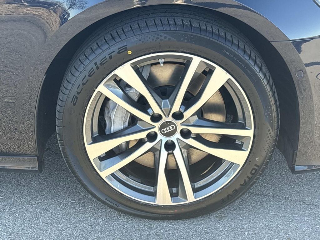 2022 Audi A6 Sedan Premium Plus 55 TFSI quattro S tronic