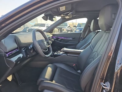 2025 BMW 540i xDrive