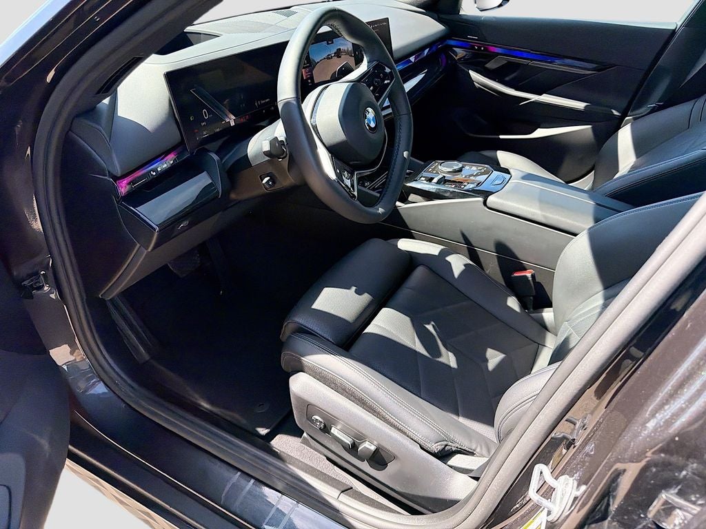 2025 BMW 540i xDrive