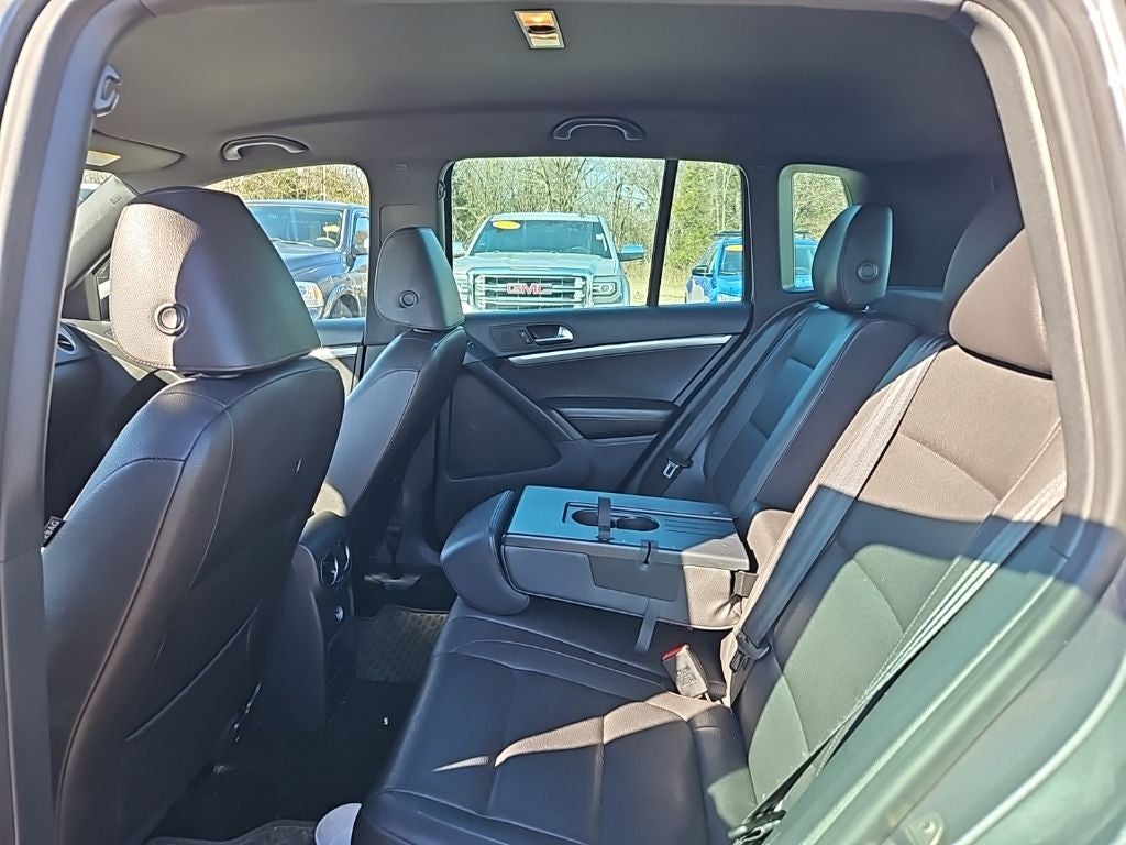 2016 Volkswagen Tiguan R-Line