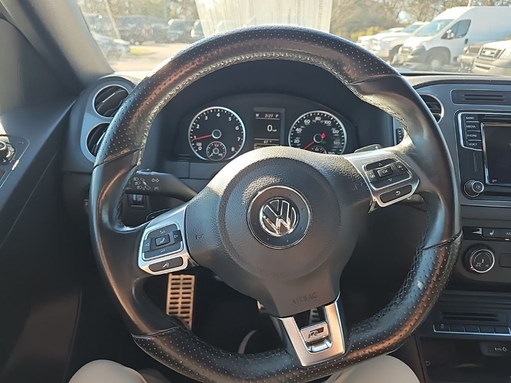 2016 Volkswagen Tiguan R-Line