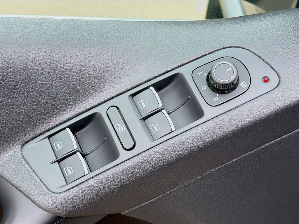 2016 Volkswagen Tiguan R-Line