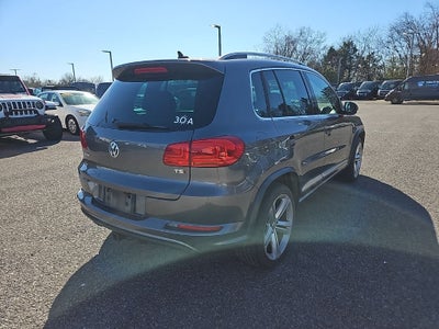 2016 Volkswagen Tiguan R-Line