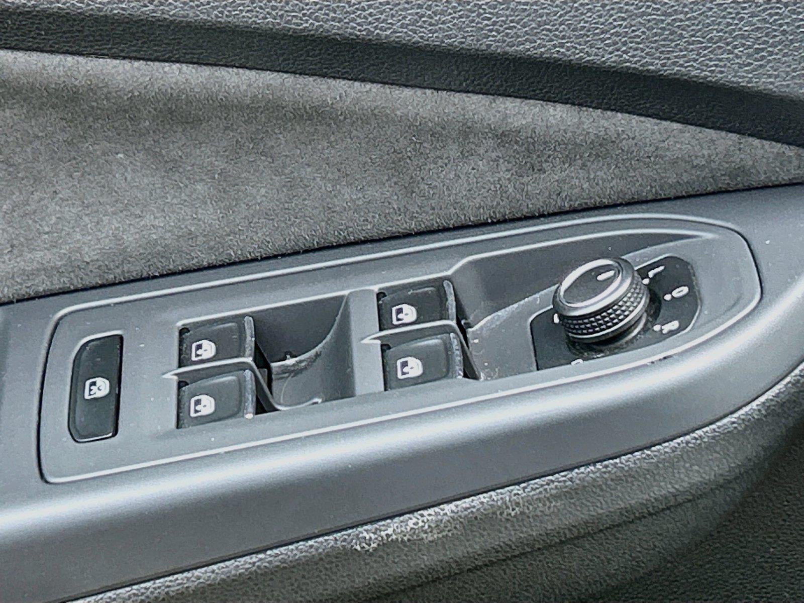 2024 Volkswagen Golf GTI S