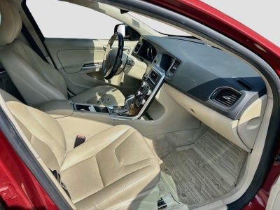 2016 Volvo S60 T5 Drive-E Premier