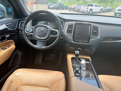 2019 Volvo XC90 T6 Momentum