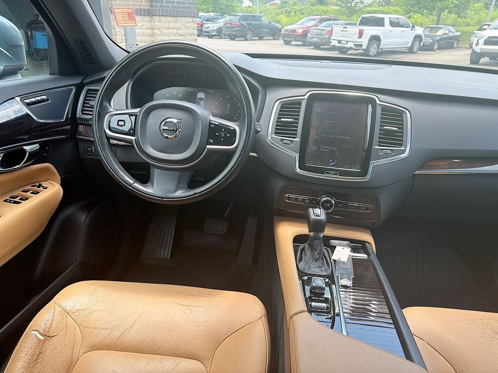2019 Volvo XC90 T6 Momentum