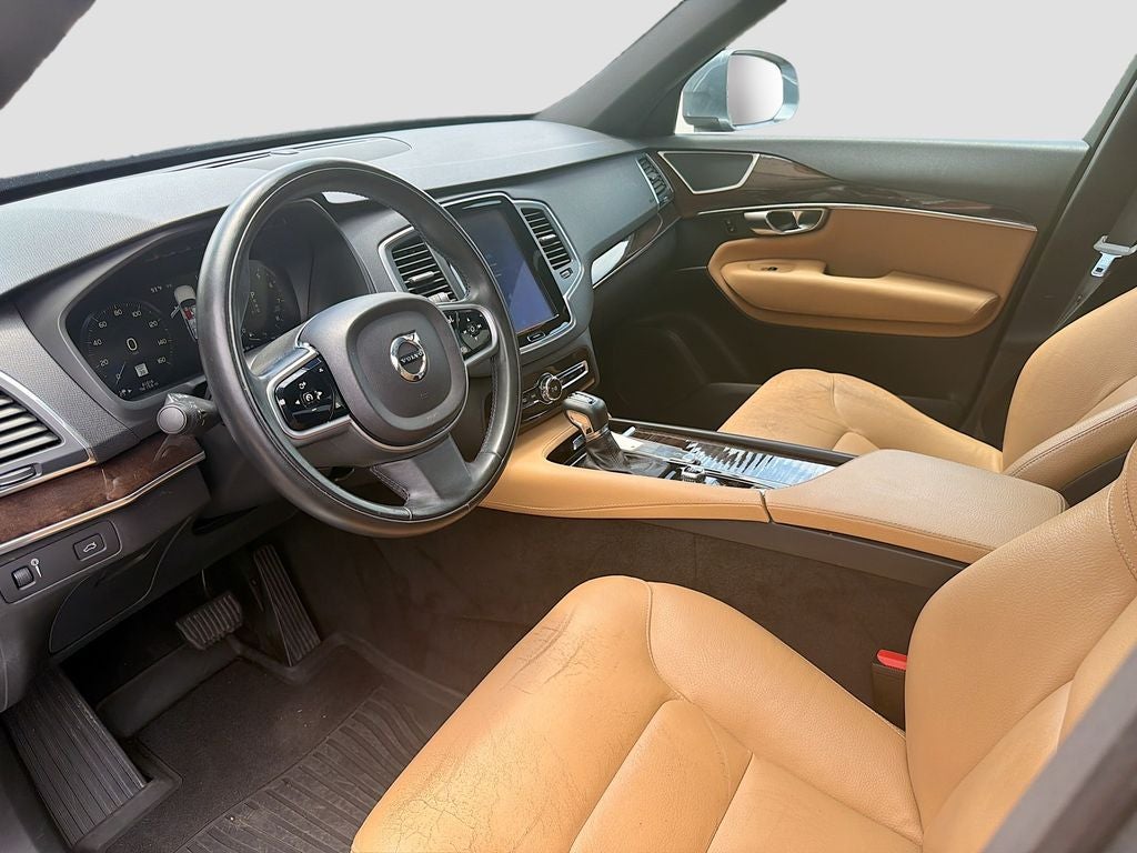 2019 Volvo XC90 T6 Momentum