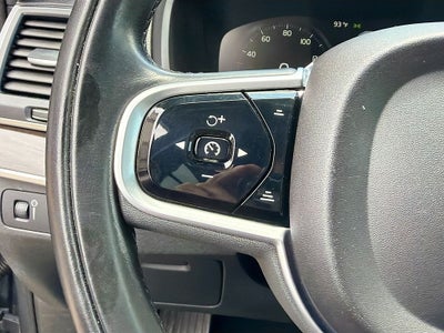 2019 Volvo XC90 T6 Momentum