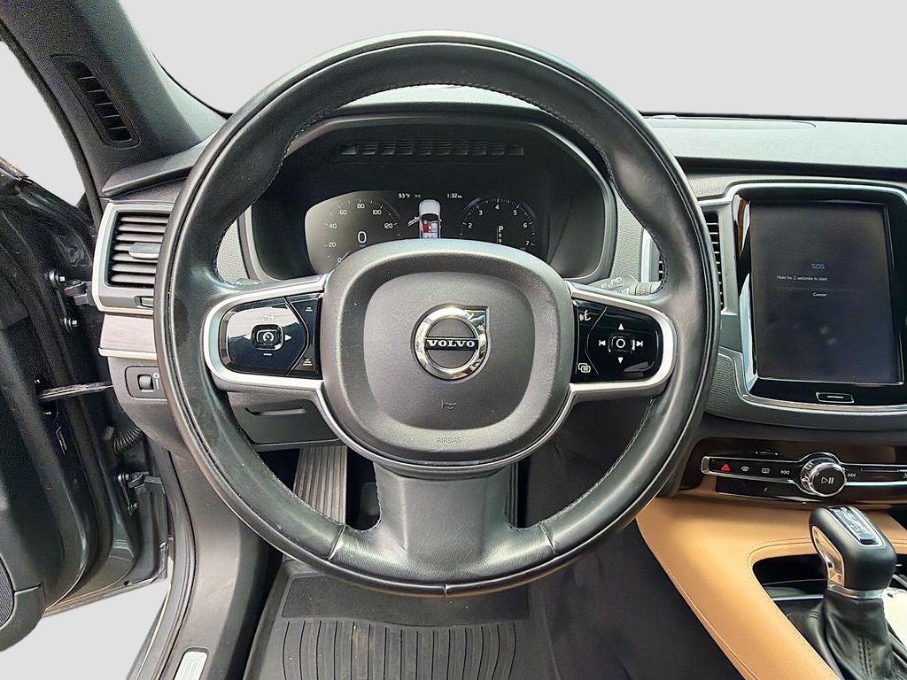 2019 Volvo XC90 T6 Momentum