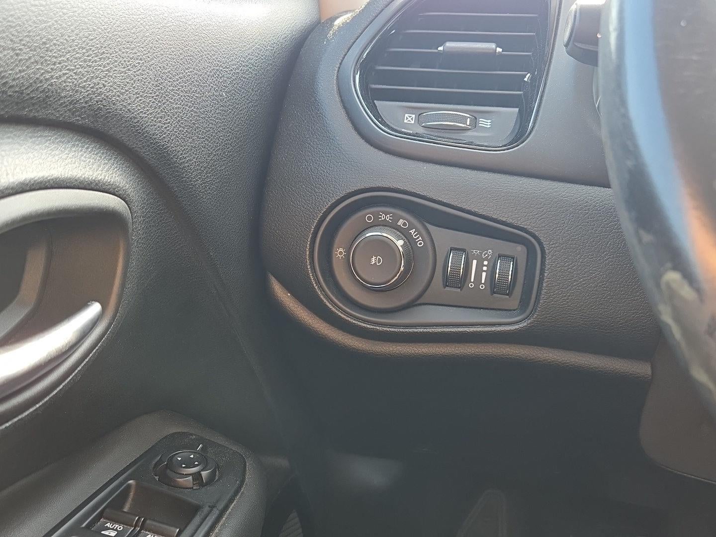 2017 Jeep Renegade Altitude