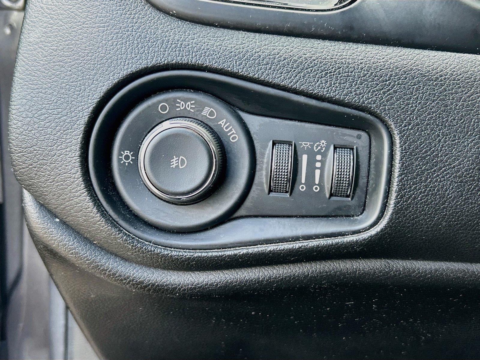2017 Jeep Renegade Altitude