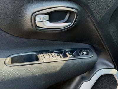 2019 Jeep Renegade Latitude FWD