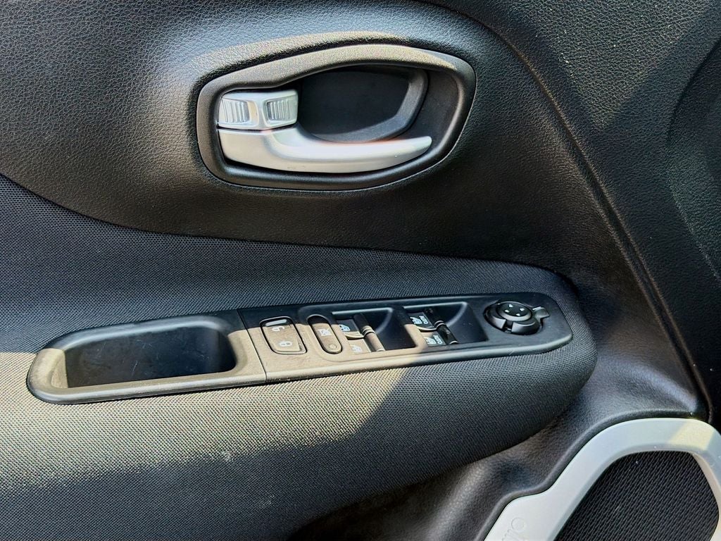 2019 Jeep Renegade Latitude FWD