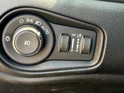 2019 Jeep Renegade Latitude FWD